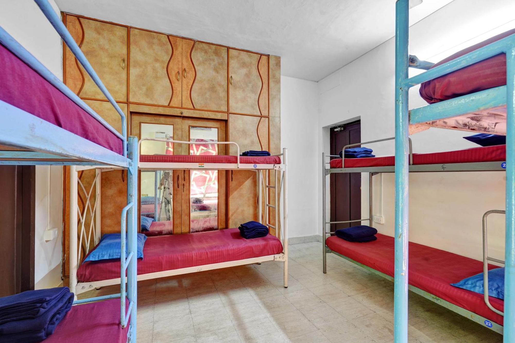 Hostel Gandhi チェンナイ エクステリア 写真