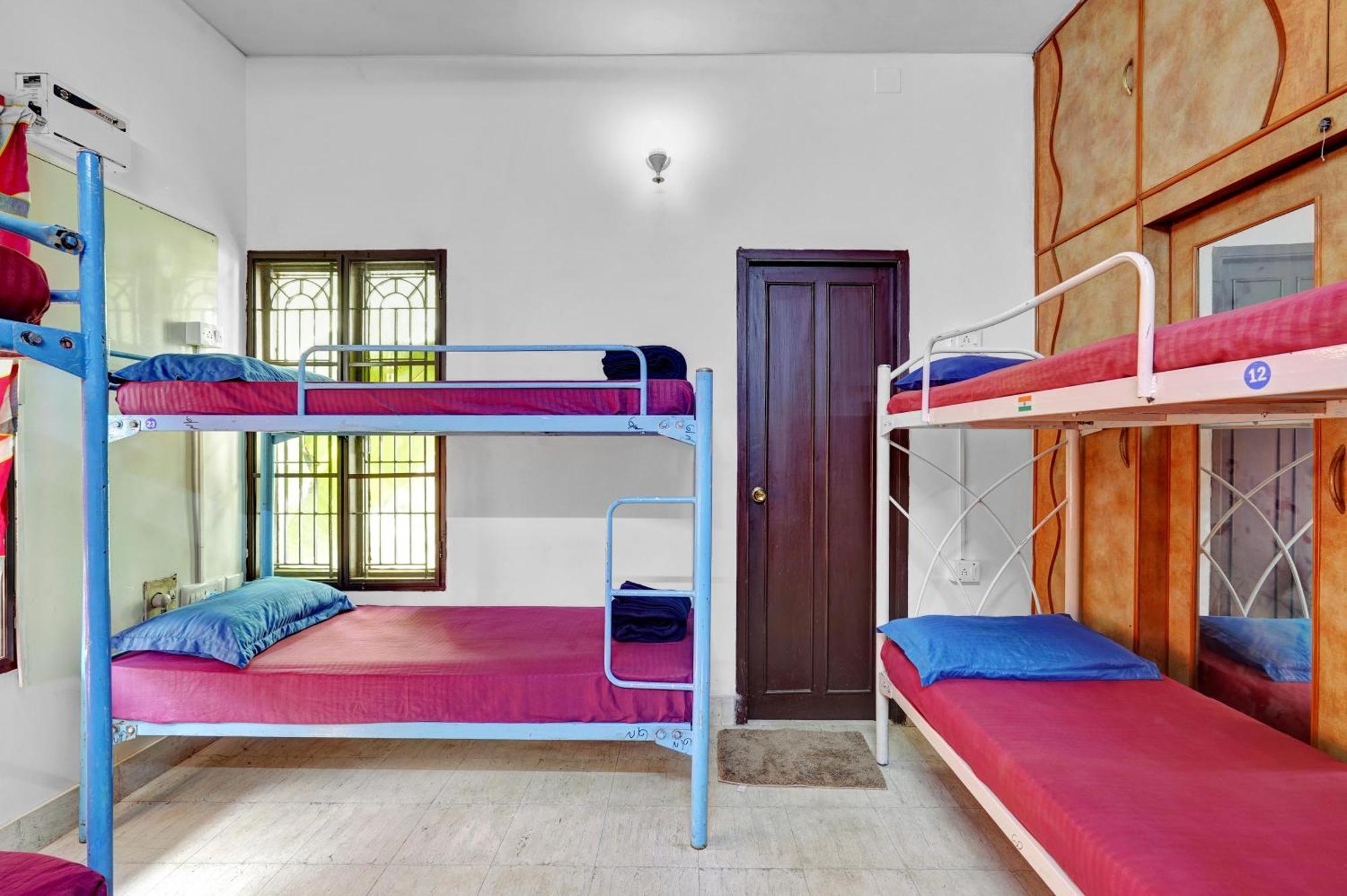 Hostel Gandhi チェンナイ エクステリア 写真