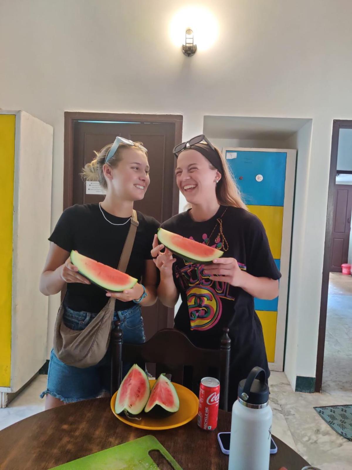 Hostel Gandhi チェンナイ エクステリア 写真