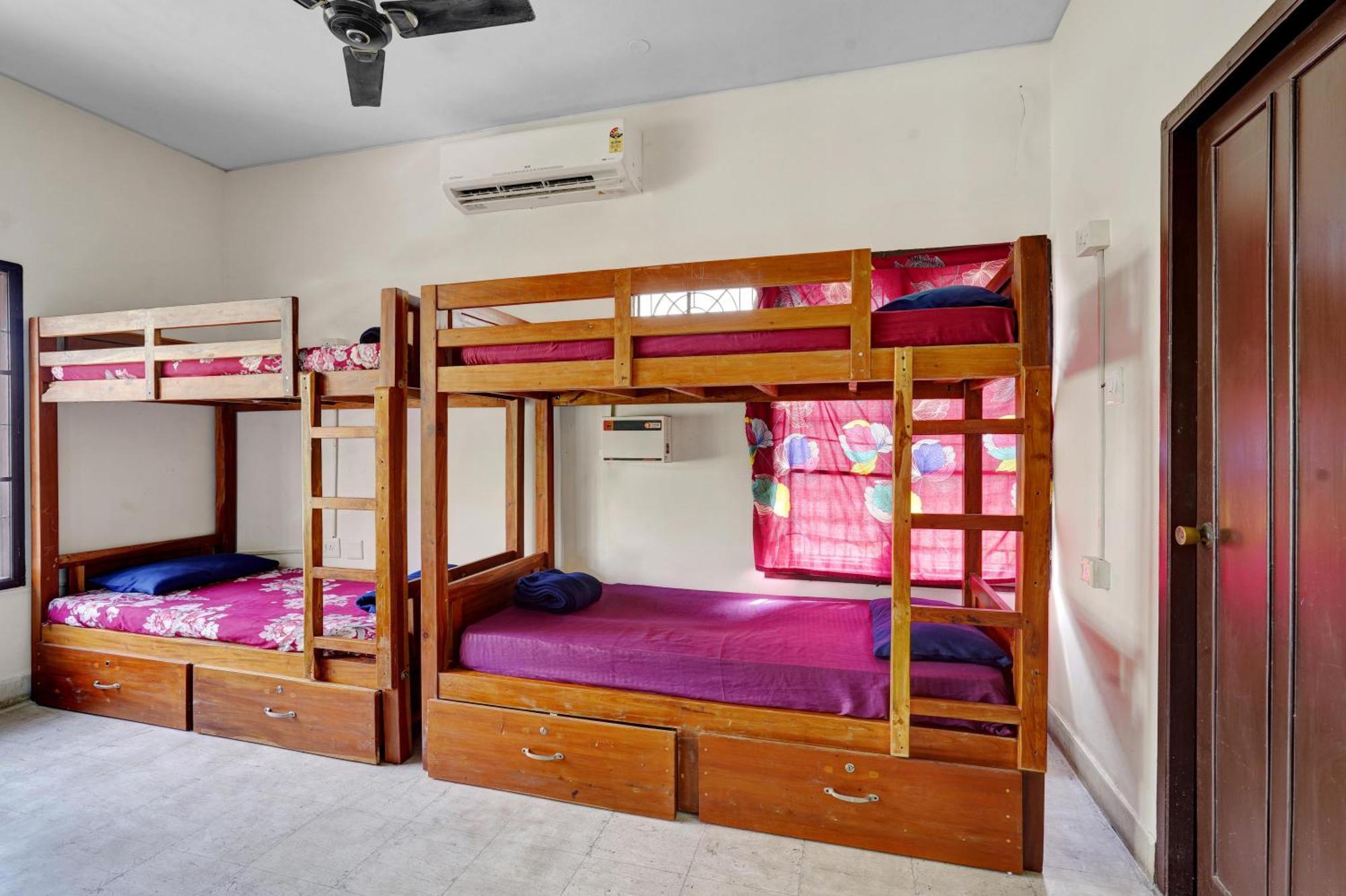 Hostel Gandhi チェンナイ エクステリア 写真